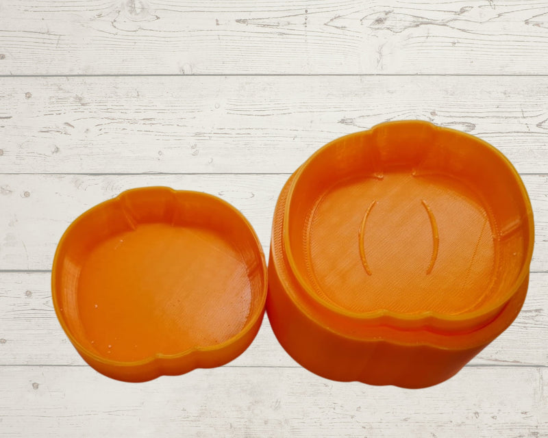 3D Printed Flat Pumpkin Bath Bomb Mould